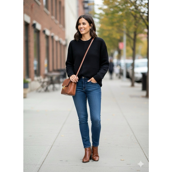 Helmut Lang Wool Cashmere Yak Sweater MED Womens Black Side Slits Luxury $450 - Picture 10 of 10